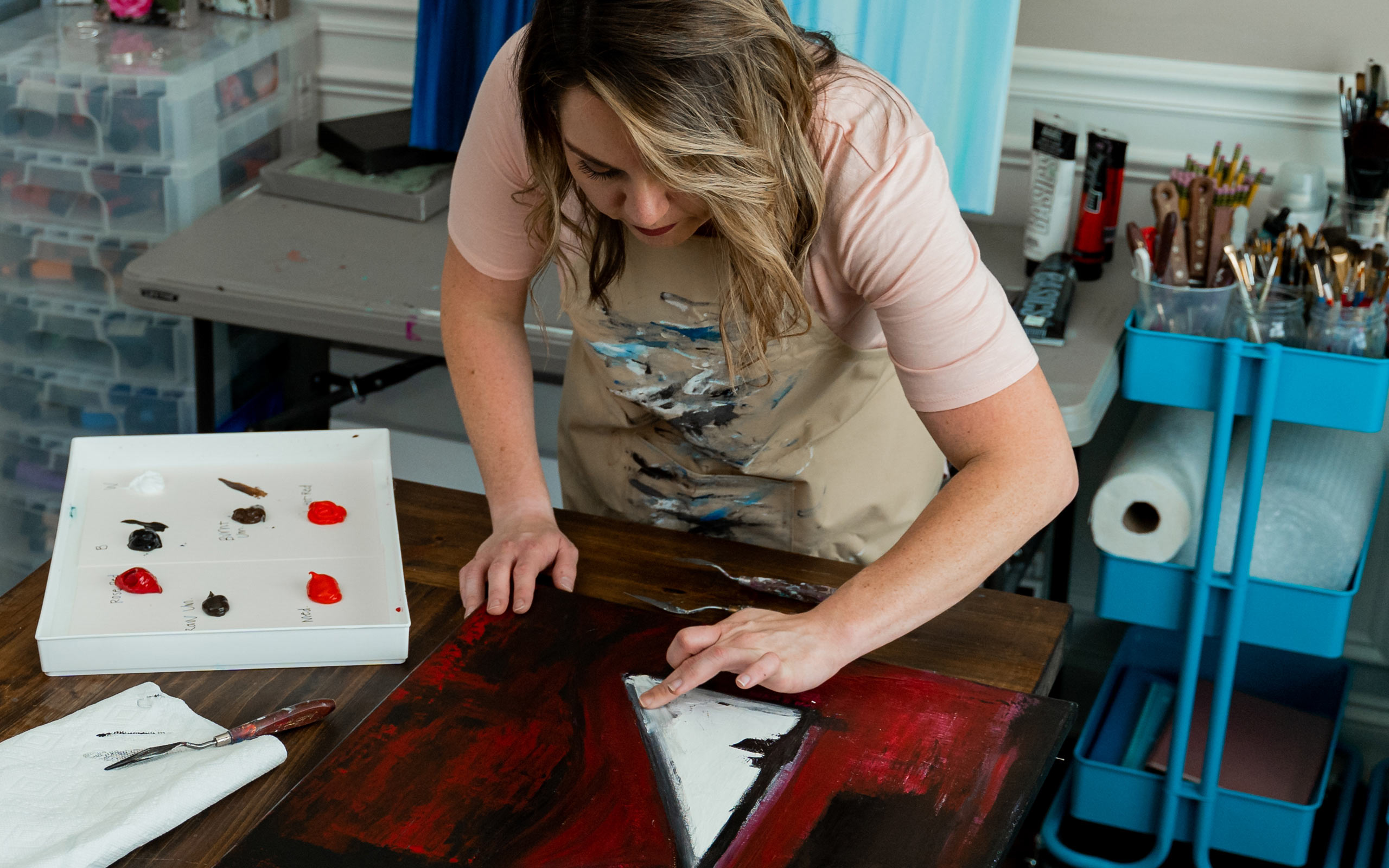 Chelsey, living with NMOSD, painting